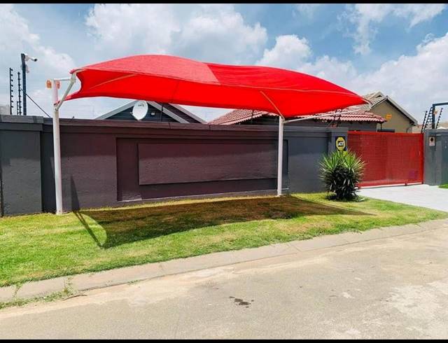 3 BEDROOM HOUSE FOR SALE IN FLEURHOF